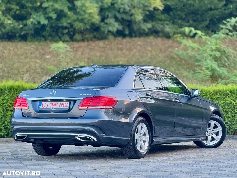 Mercedes-Benz E 220 BlueTEC 9G-TRONIC Avantgarde — imagine 3