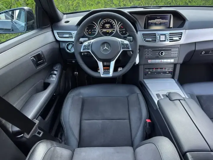Mercedes-Benz E 220 BlueTEC 9G-TRONIC Avantgarde