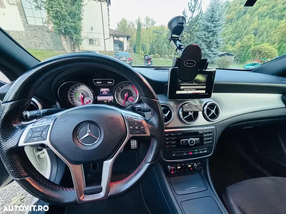 Mercedes-Benz CLA 200 — imagine 3
