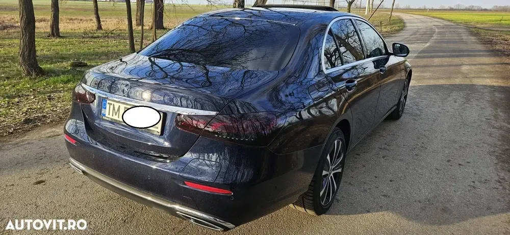Mercedes-Benz E W213 300 de 4Matic 9G-TRONIC Exclusive — imagine 4