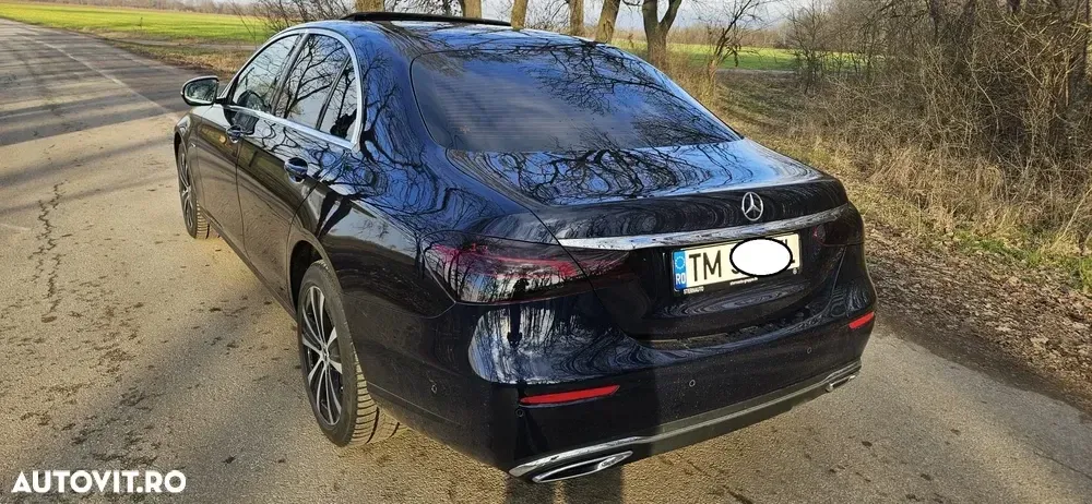 Mercedes-Benz E W213 300 de 4Matic 9G-TRONIC Exclusive — imagine 3