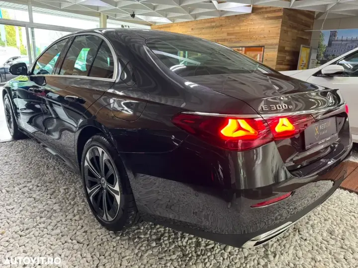 Mercedes-Benz E W214 300e 9G-TRONIC Edition AVANTGARDE