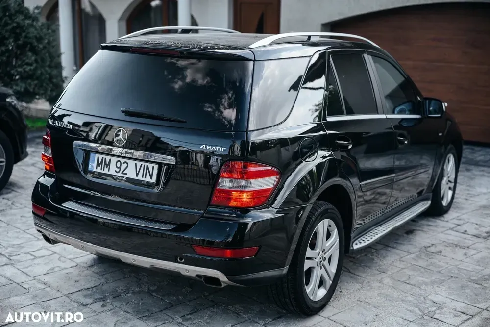 Mercedes-Benz ML 300 CDI BlueEfficiency Aut — imagine 3