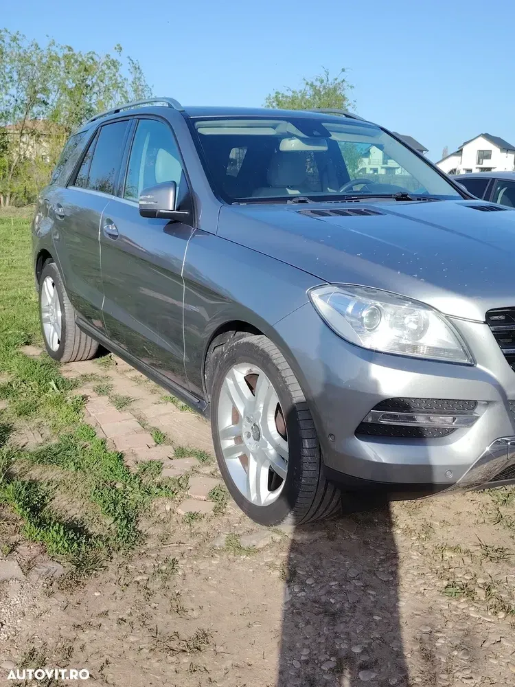 Mercedes-Benz ML 250 BlueTEC 4MATIC Aut — imagine 3