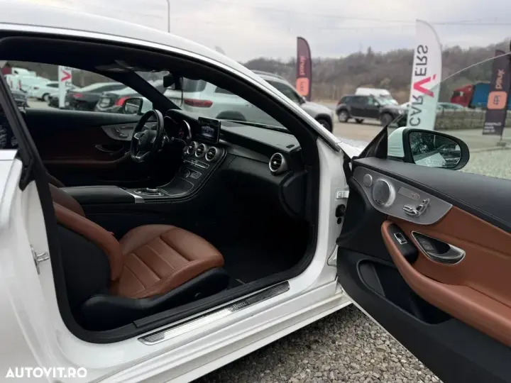 Mercedes-Benz C 300 7G-TRONIC AMG Line
