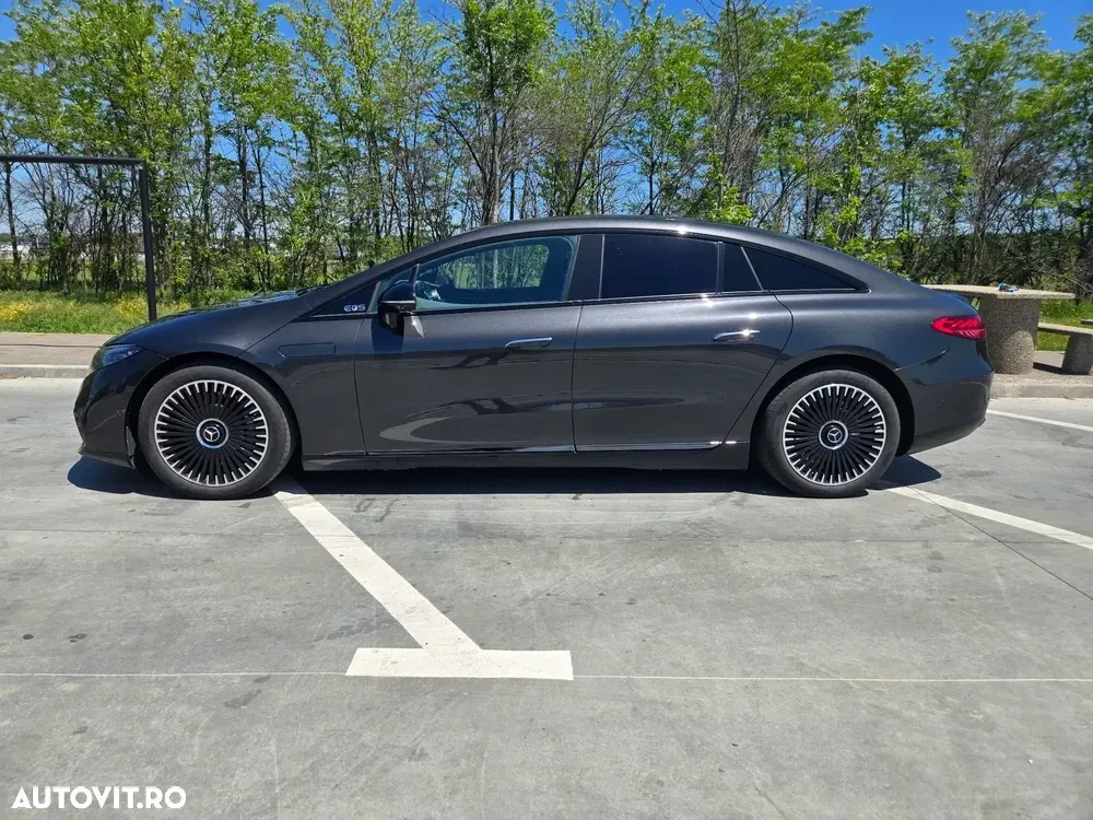 Mercedes-Benz EQS 450+ Electric Art — imagine 2