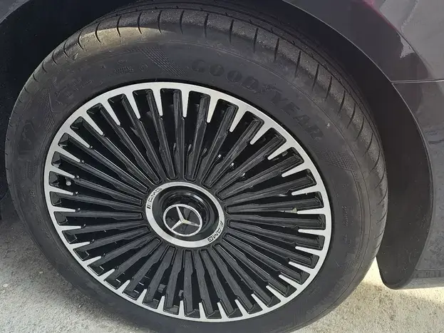 Mercedes-Benz EQS 450+ Electric Art