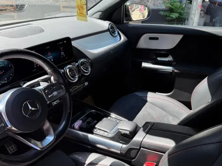 Mercedes-Benz GLA 200 MHEV
