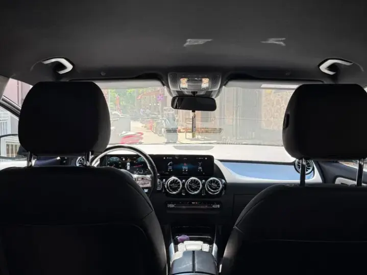 Mercedes-Benz GLA 200 MHEV