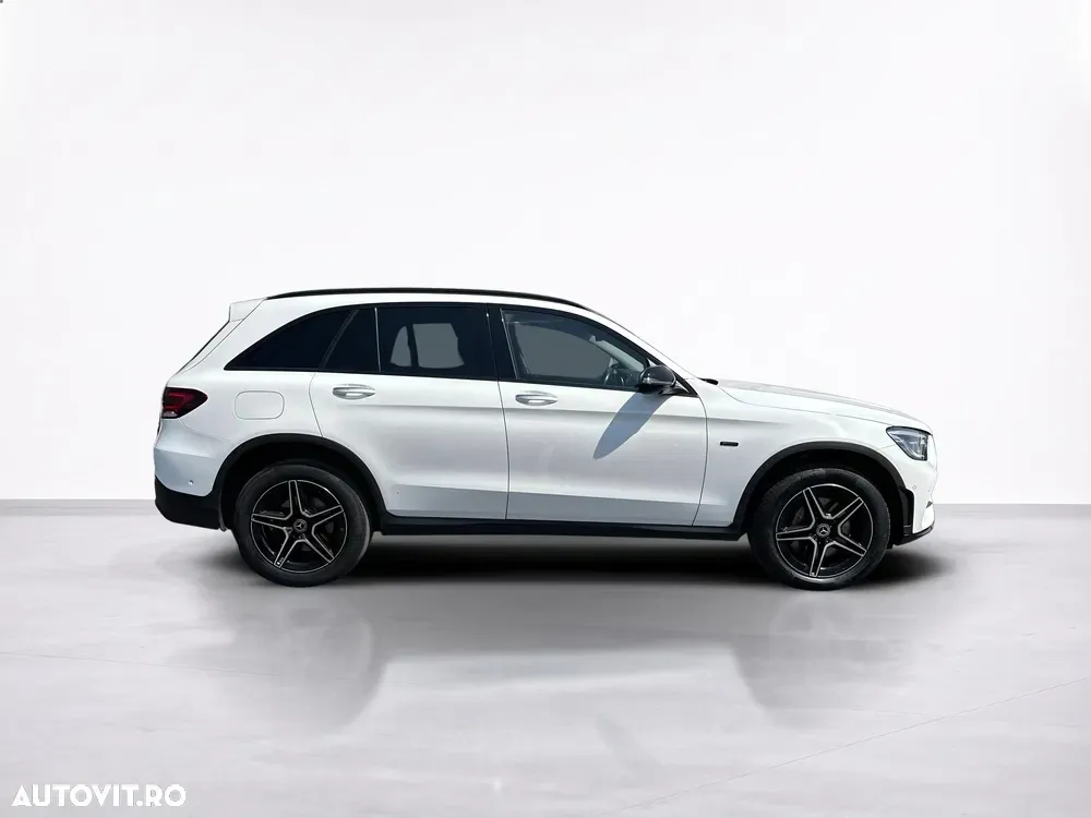 Mercedes-Benz GLC 300 e 4MATIC — imagine 6