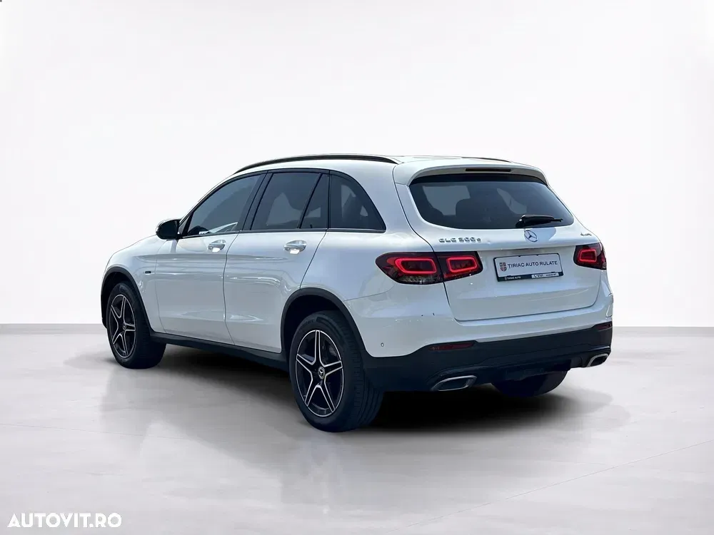 Mercedes-Benz GLC 300 e 4MATIC — imagine 3