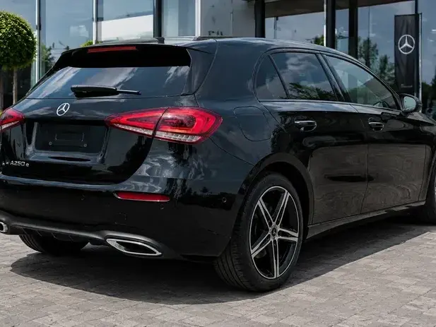 Mercedes-Benz A 250 W177/V177