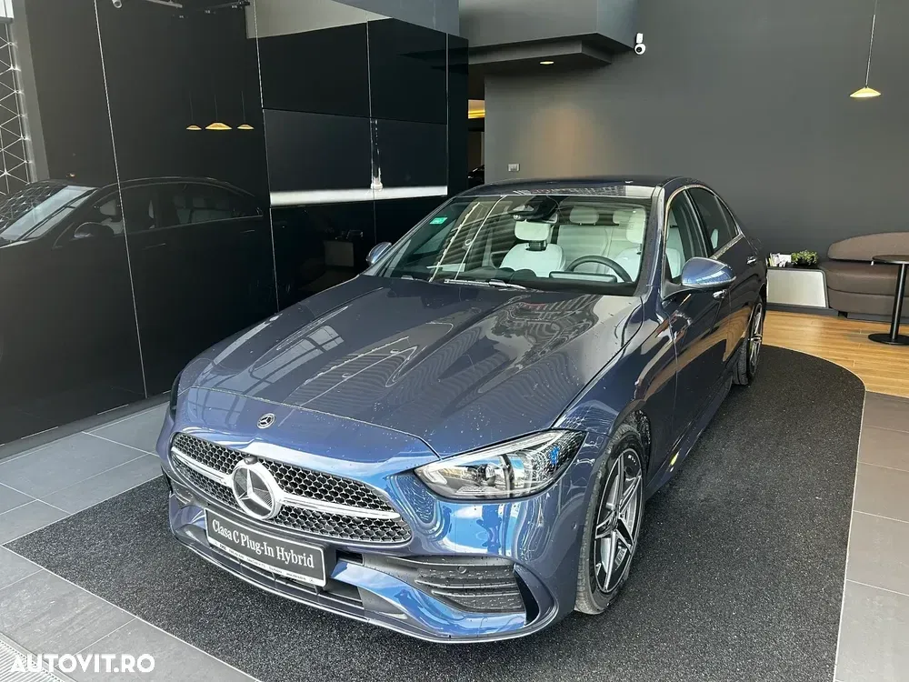 Mercedes-Benz C W206 300 e 4MATIC PHEV — imagine 3