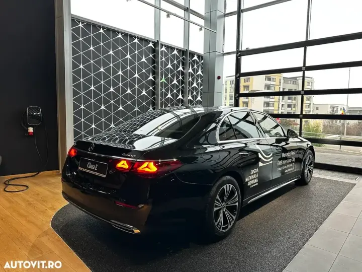Mercedes-Benz E W214