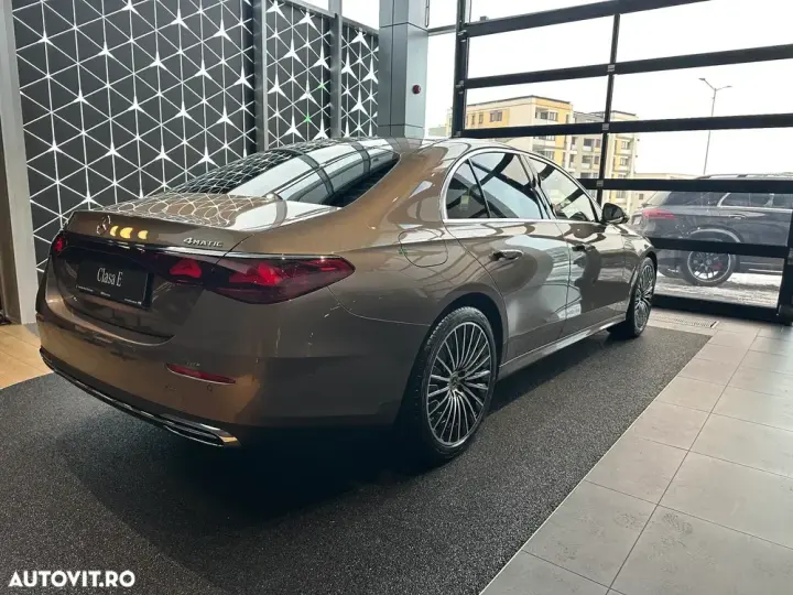 Mercedes-Benz E W214 200 MHEV