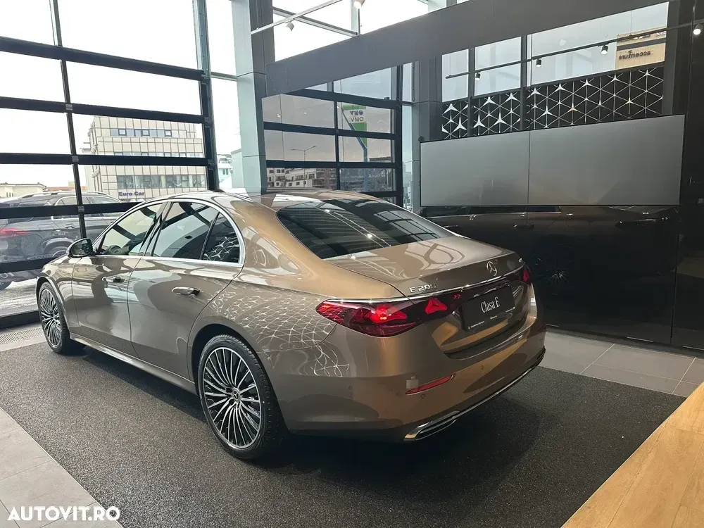 Mercedes-Benz E W214 200 MHEV — imagine 5