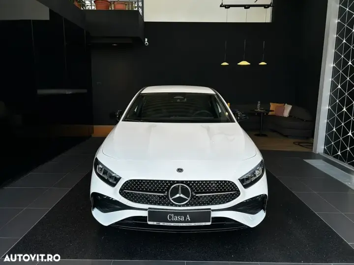 Mercedes-Benz A 220 4Matic 7G-DCT AMG Line