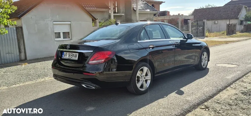 Mercedes-Benz E — imagine 3