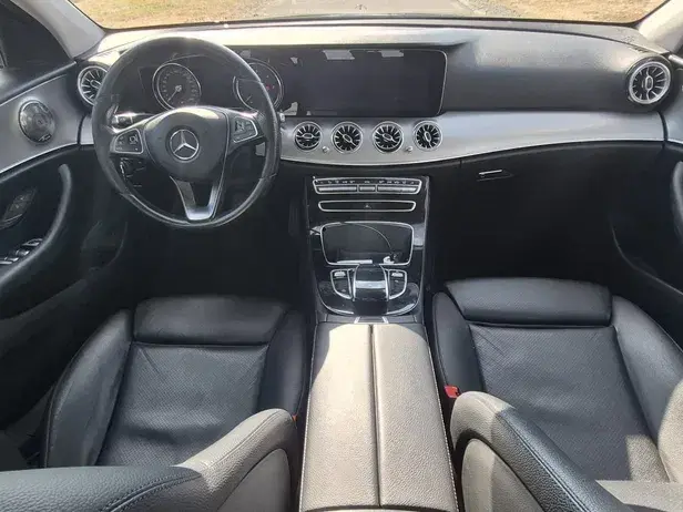 Mercedes-Benz E