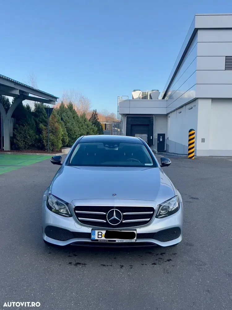 Mercedes-Benz E W212 220 Blue TEC BlueEFFICIENCY Edition — imagine 3