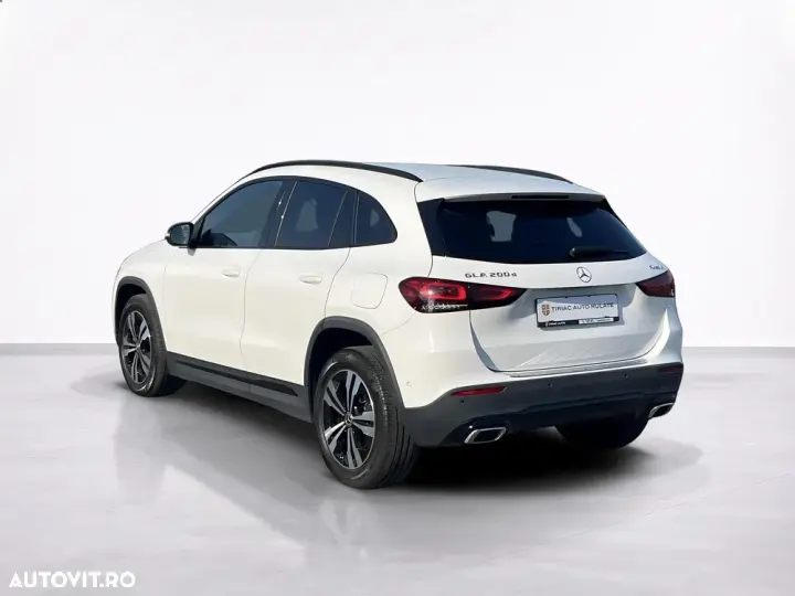Mercedes-Benz GLA 200 d 4MATIC 8G-DCT Progressive