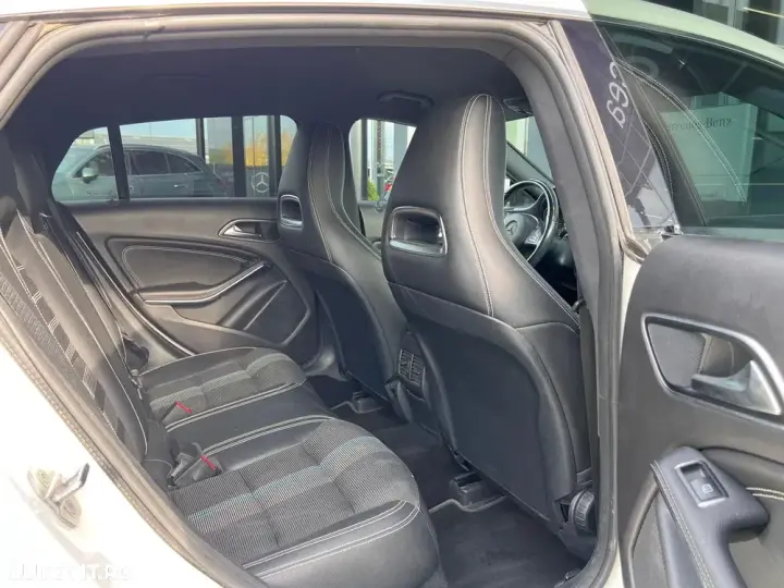 Mercedes-Benz CLA 200 C117
