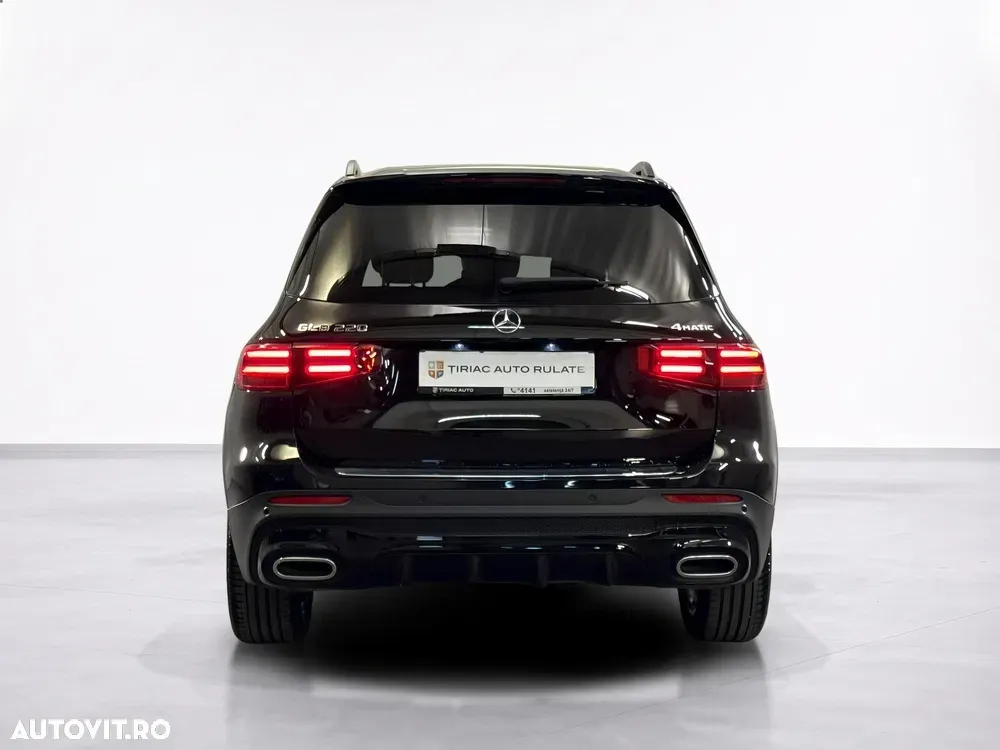 Mercedes-Benz GLB — imagine 4