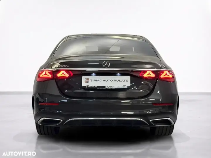 Mercedes-Benz E