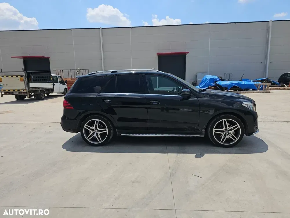 Mercedes-Benz GLE — imagine 3