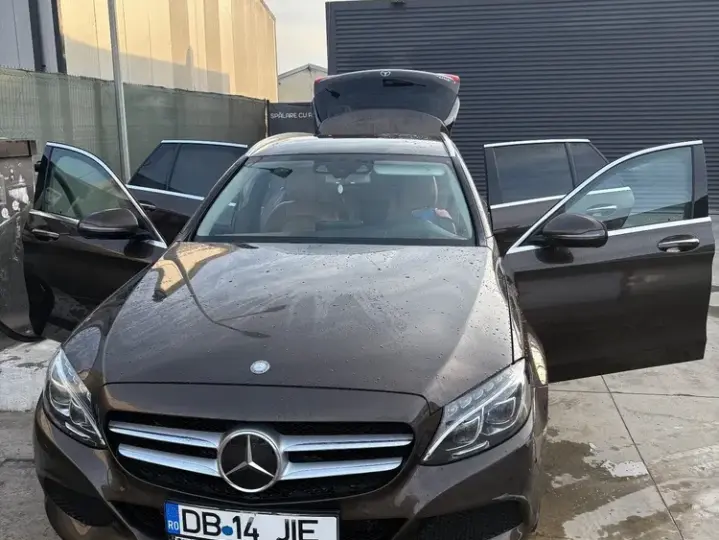 Mercedes-Benz C W205 350 e 7G-TRONIC Exclusive