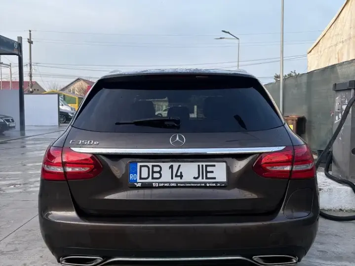 Mercedes-Benz C W205 350 e 7G-TRONIC Exclusive