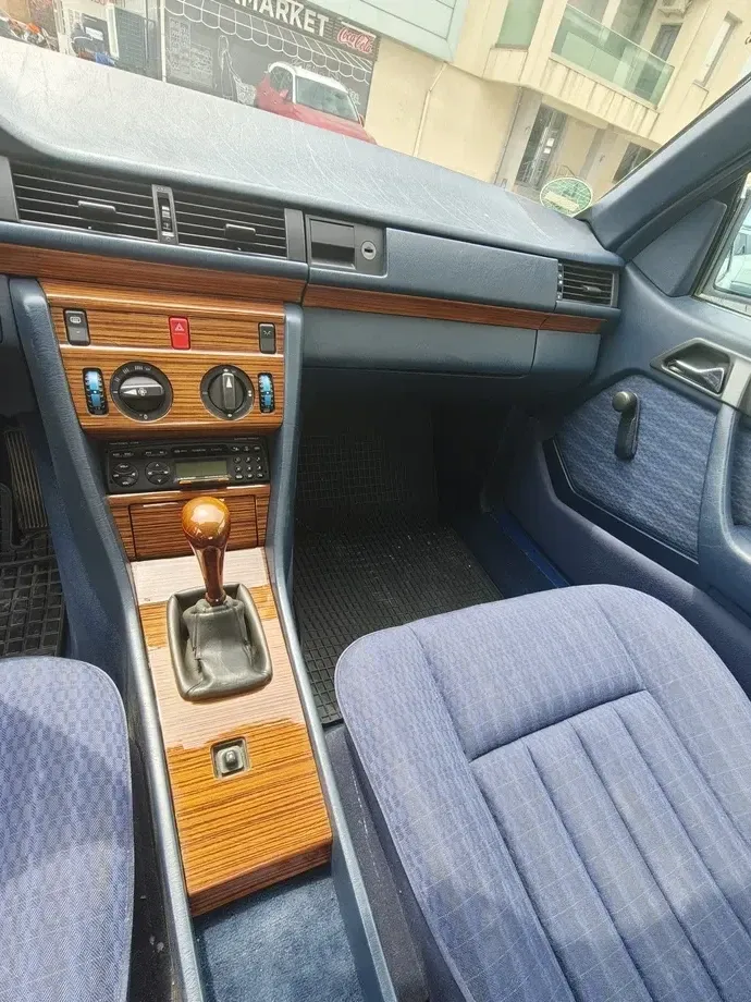 Mercedes-Benz W124 — imagine 5