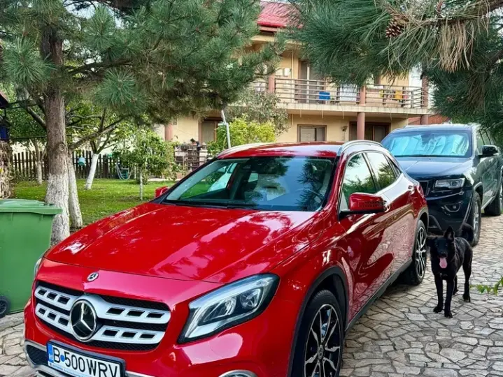 Mercedes-Benz GLA X156