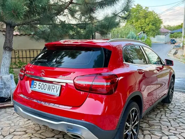 Mercedes-Benz GLA X156