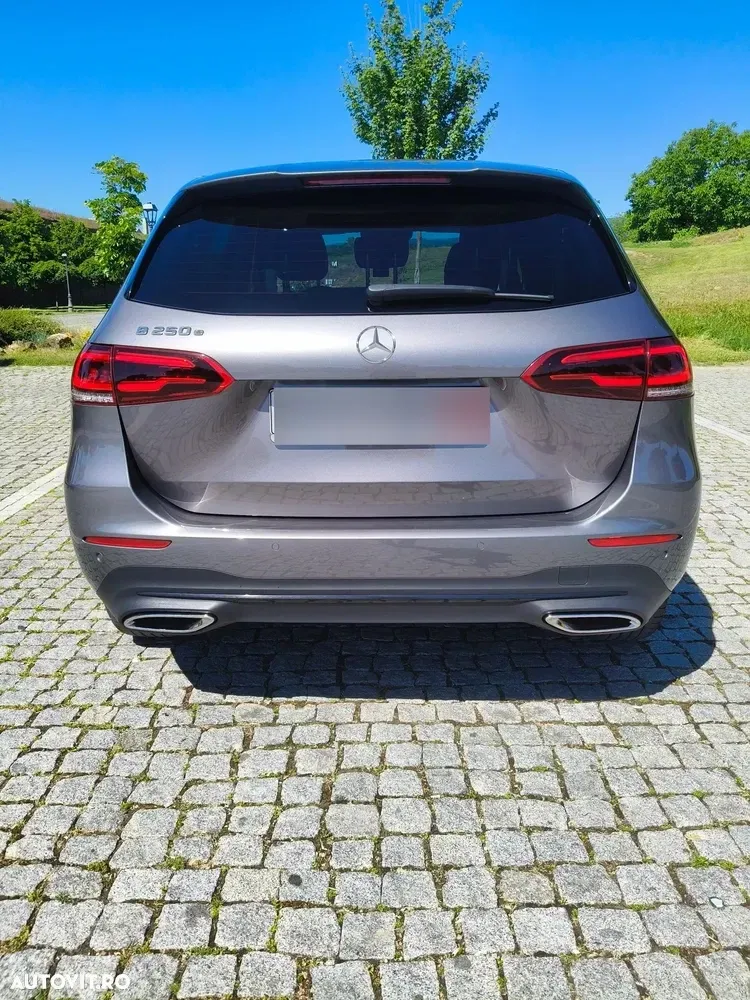 Mercedes-Benz B 250 e 8G-DCT AMG Line Advanced Plus — imagine 4