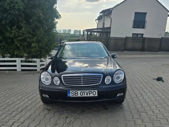 Mercedes-Benz E W211 200 CDI
