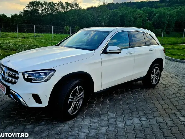 Mercedes-Benz GLC X253 300 e 4MATIC