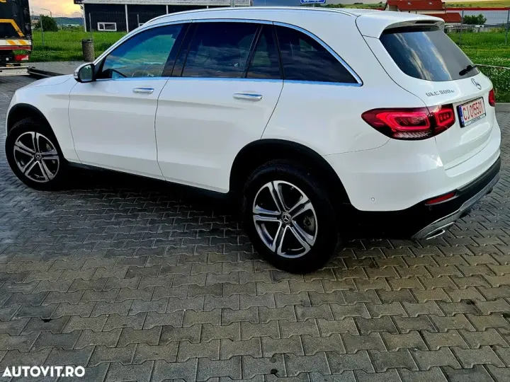 Mercedes-Benz GLC X253 300 e 4MATIC
