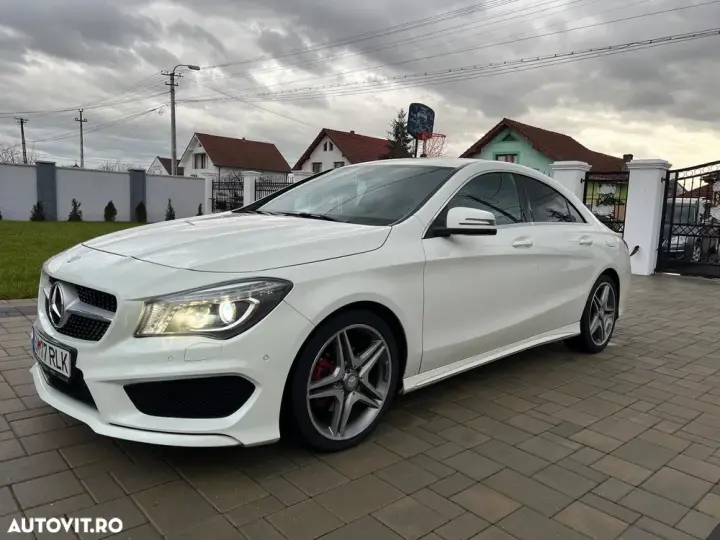 Mercedes-Benz CLA 180 C117 AMG Line