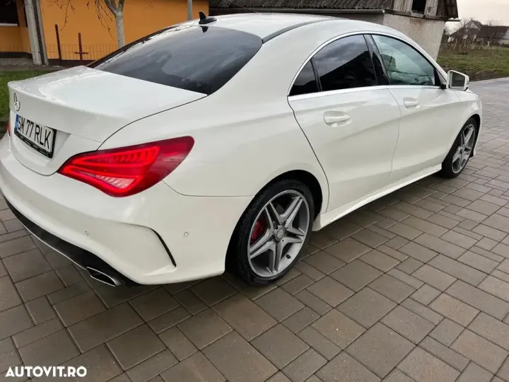 Mercedes-Benz CLA 180 C117 AMG Line