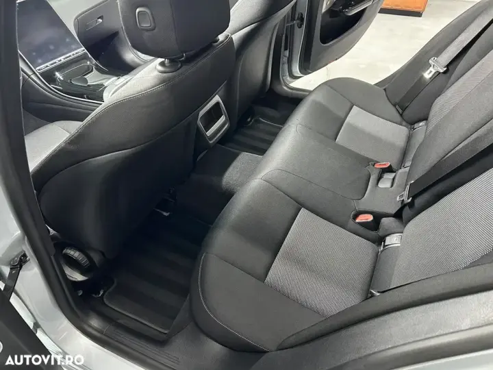Mercedes-Benz C W206