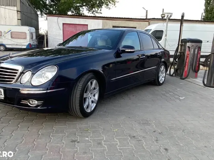 Mercedes-Benz E W211