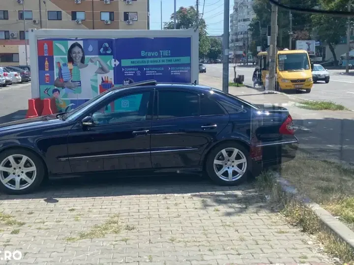 Mercedes-Benz E W211