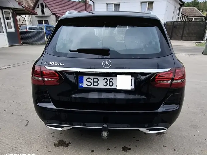 Mercedes-Benz C W205 300 de 9G-TRONIC
