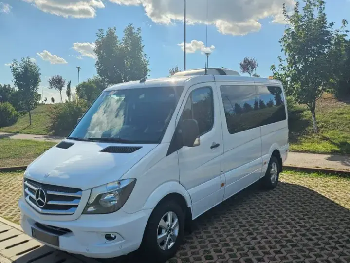 Mercedes-Benz Sprinter