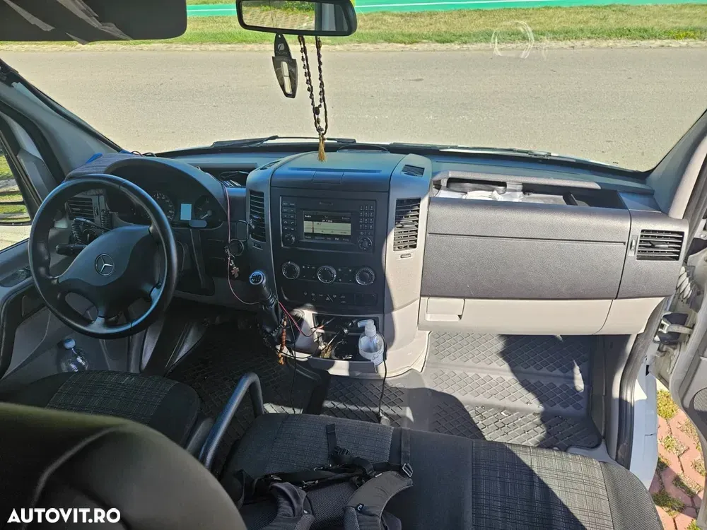 Mercedes-Benz Sprinter — imagine 3