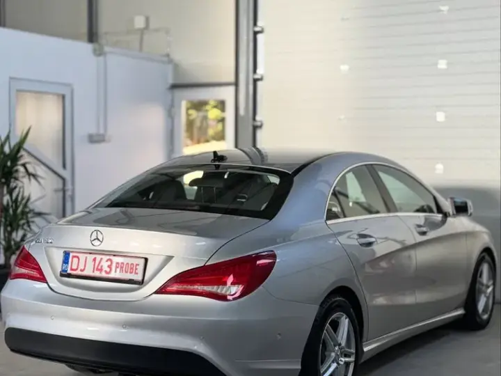 Mercedes-Benz CLA 180 UrbanStyle Edition