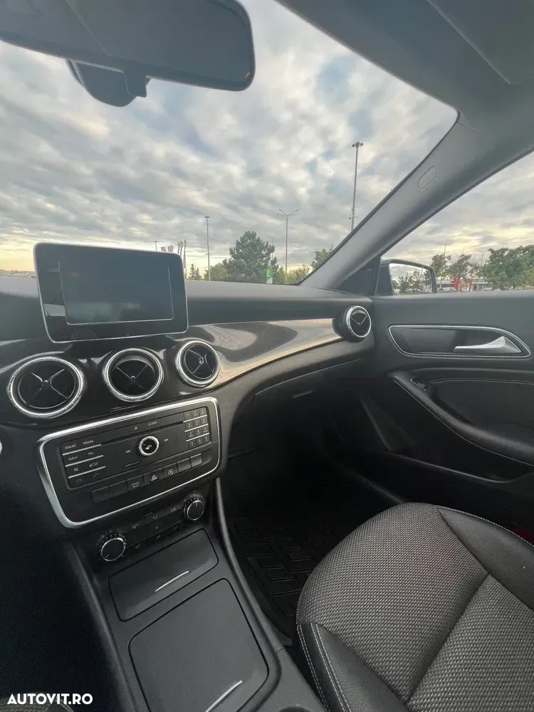Mercedes-Benz CLA 180 C117 — imagine 3