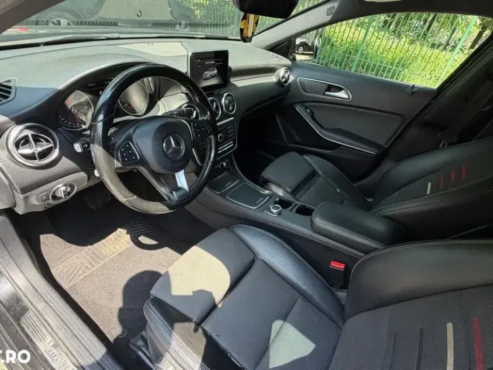 Mercedes-Benz A 180 W176
