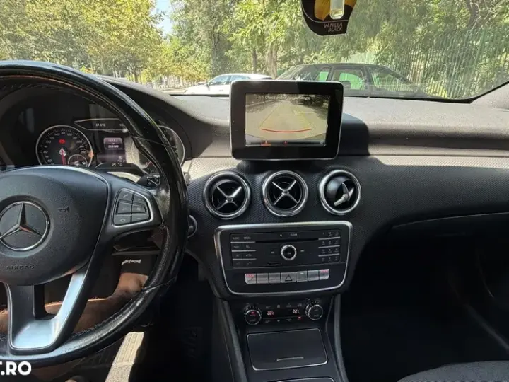 Mercedes-Benz A 180 W176